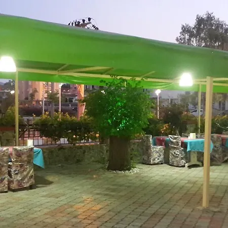 מלון Sevi 3*