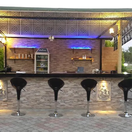 מלון Sevi 3*
