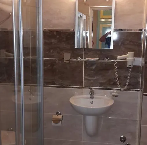 Hotell Sevi 3*